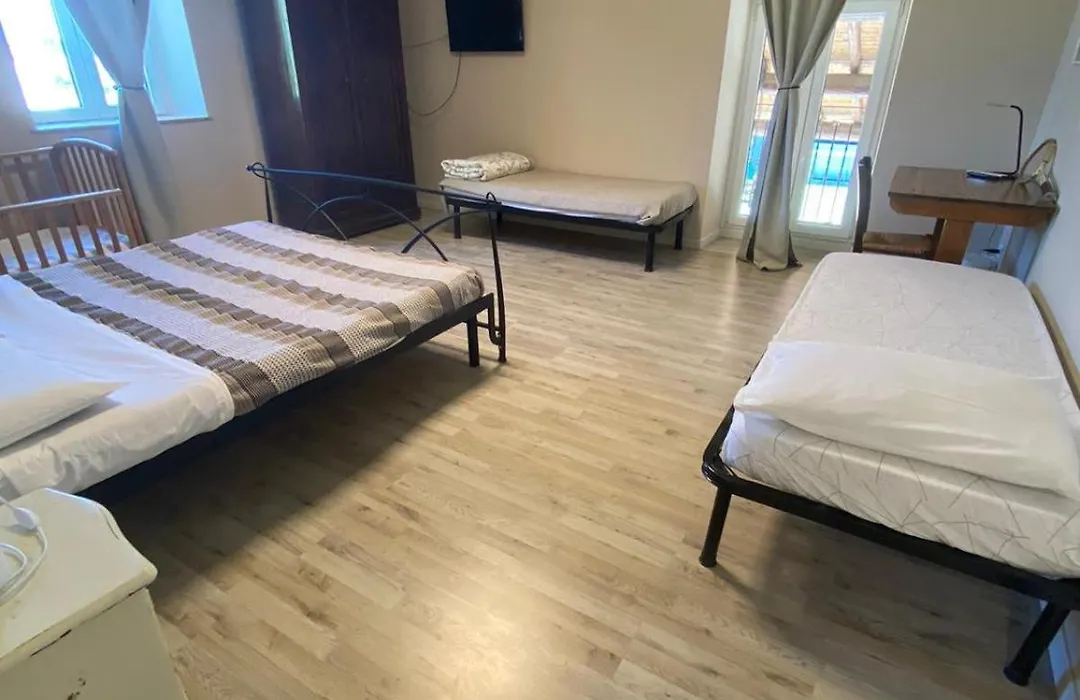 LA CHIUSA Bed&Breakfast-1
