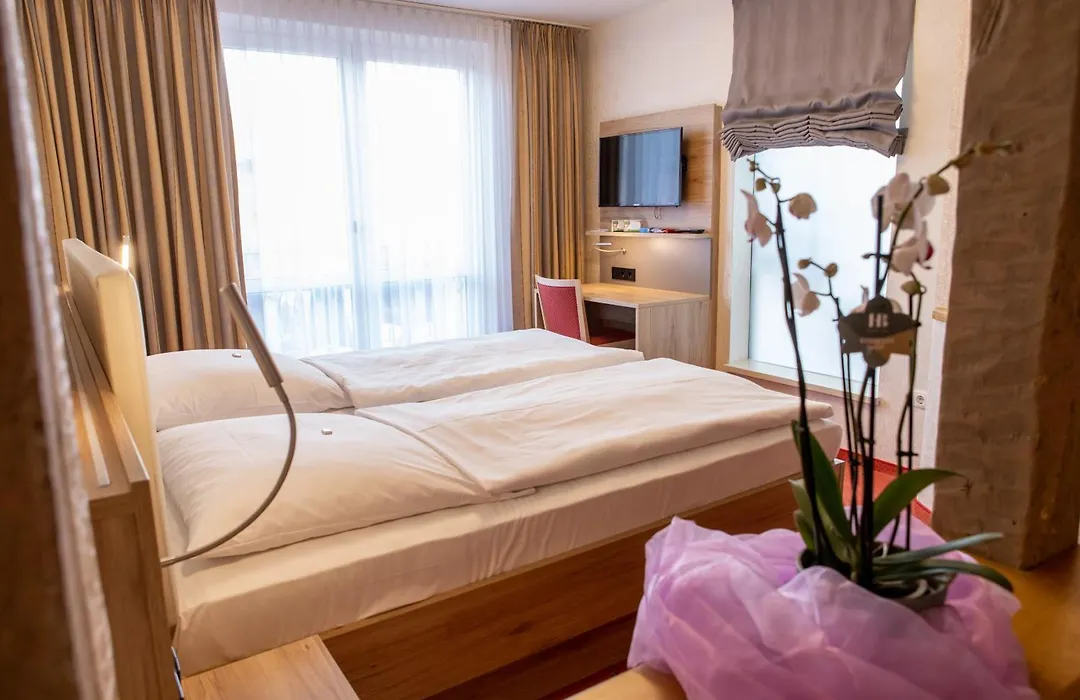 Flair Hotel Deutsches Haus-1