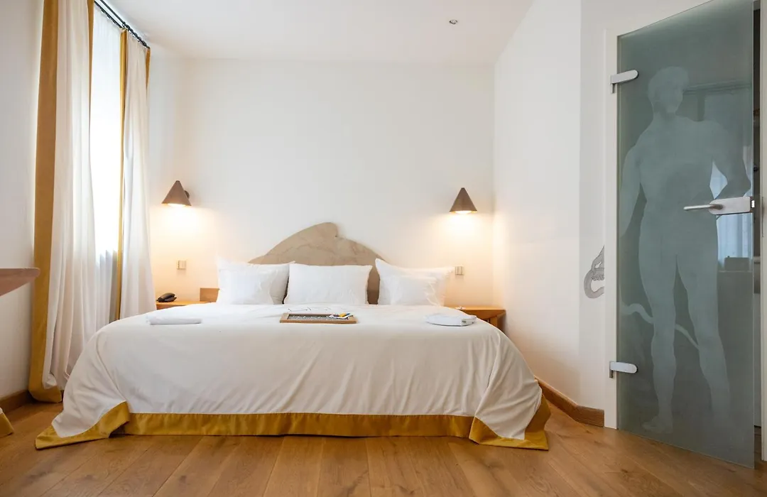 Hotel Drei Raben-1