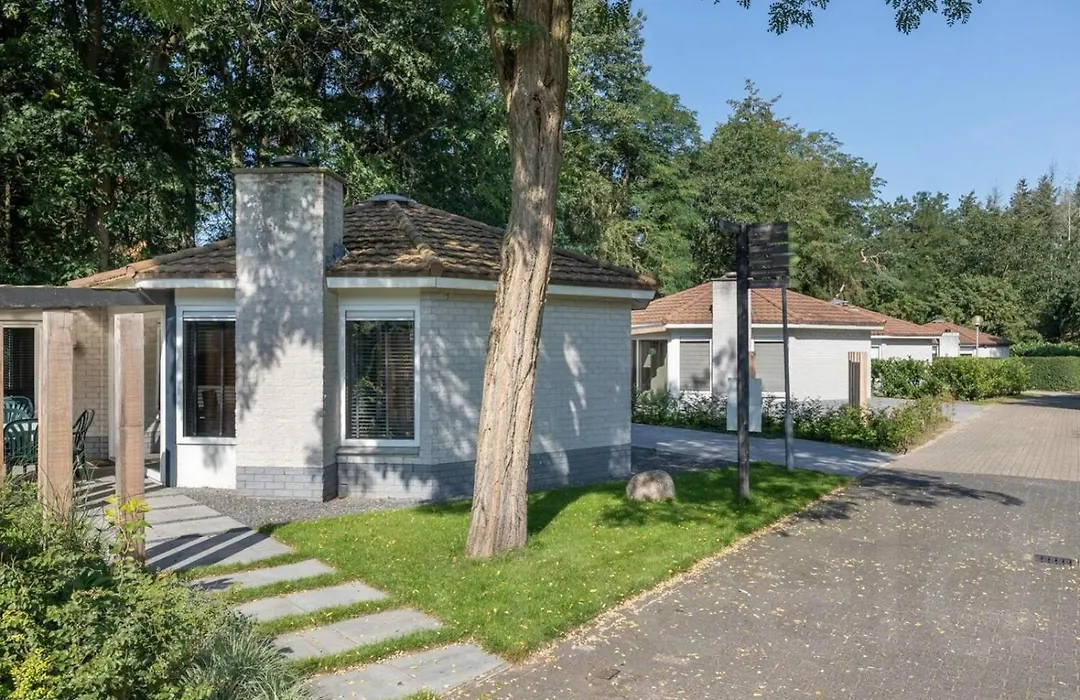 Bungalowpark Het Verscholen Dorp-1