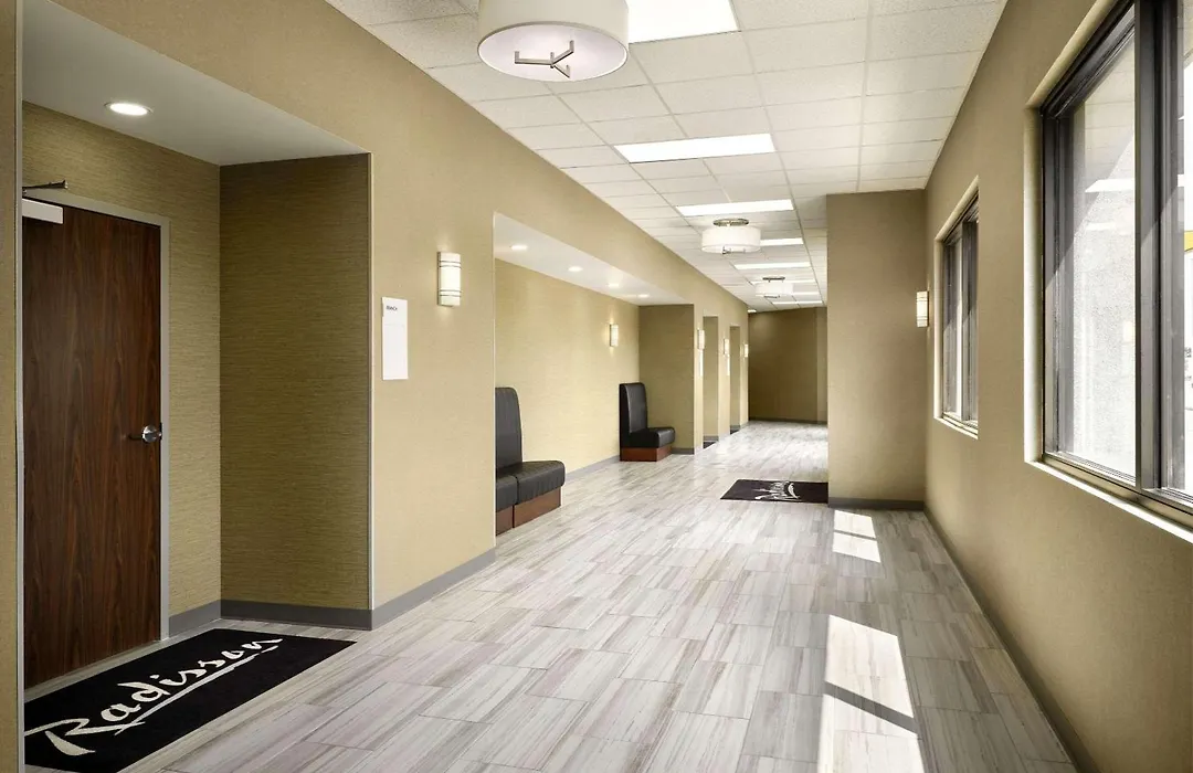 Radisson Hotel West Memphis-1