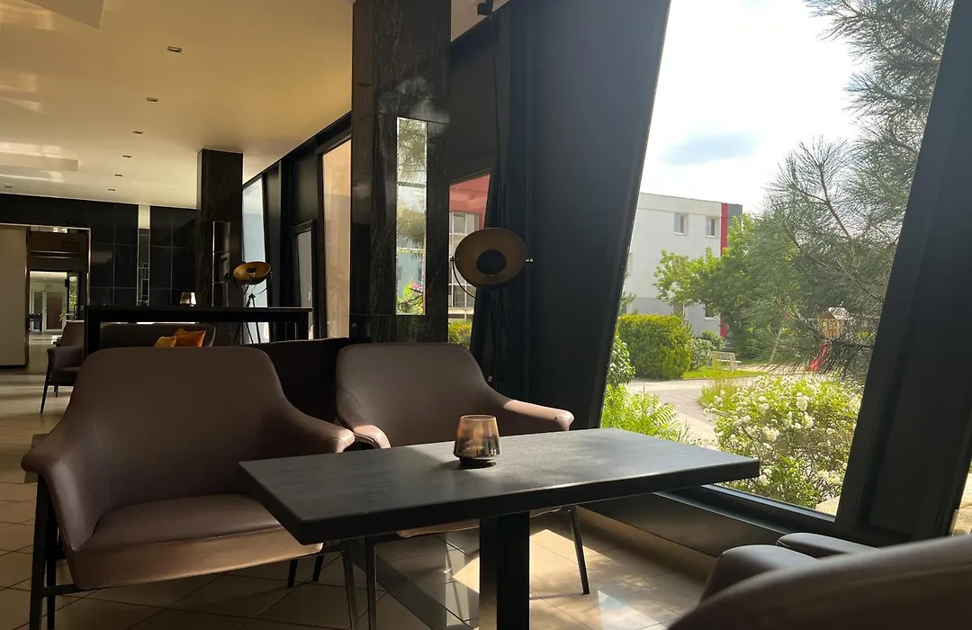 SKYHOTEL Merseburg-1