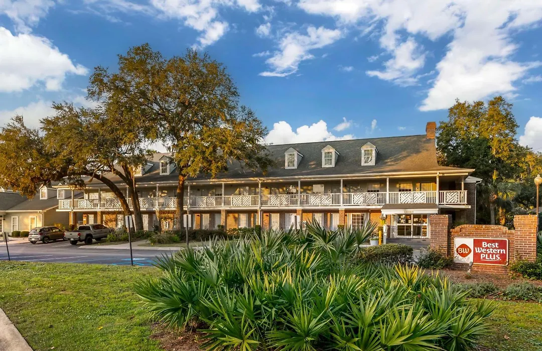 Best Western Plus St. Simons-1