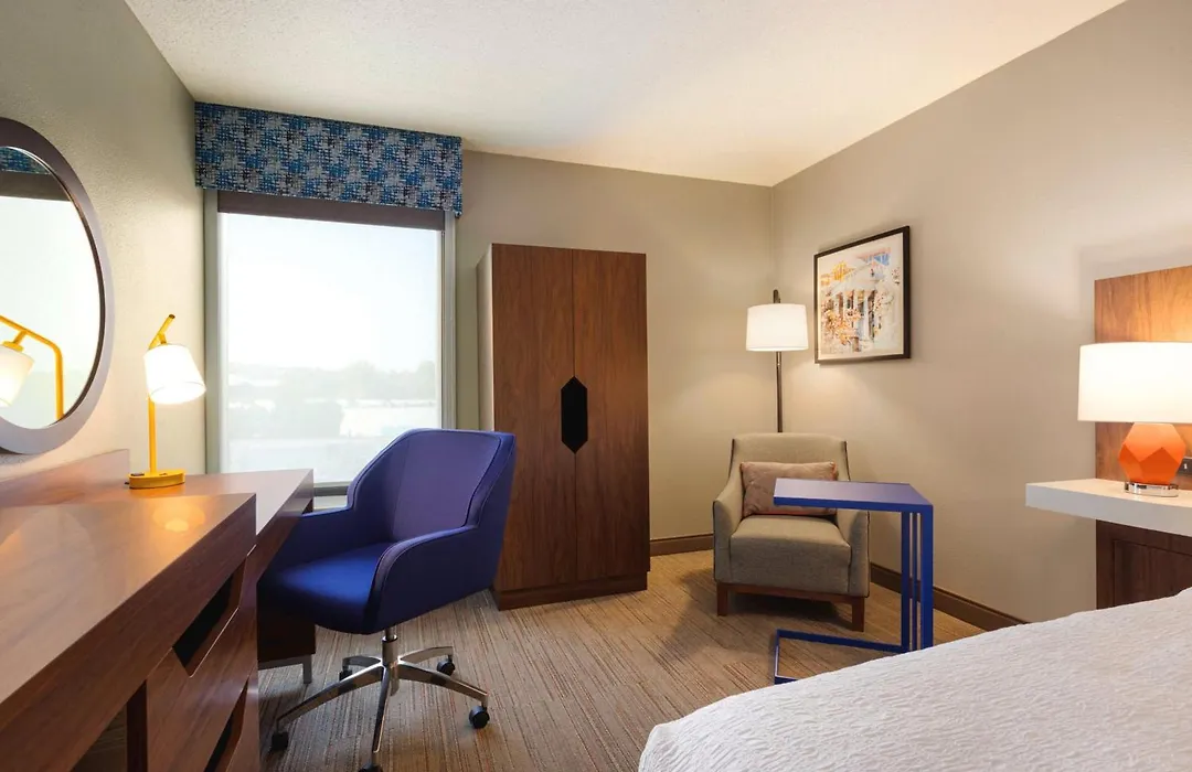 Hampton Inn Charlottesville-1