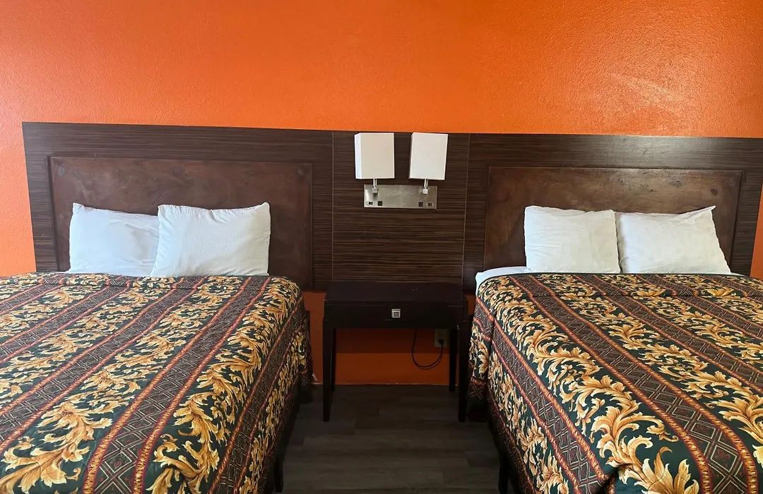 Nampa Inn & Suites-1