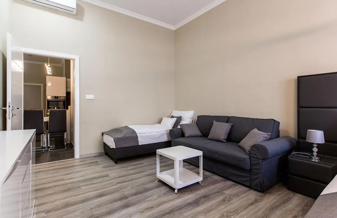 A Golden Star Modern Luxury Apartments And Rooms Budapest-1