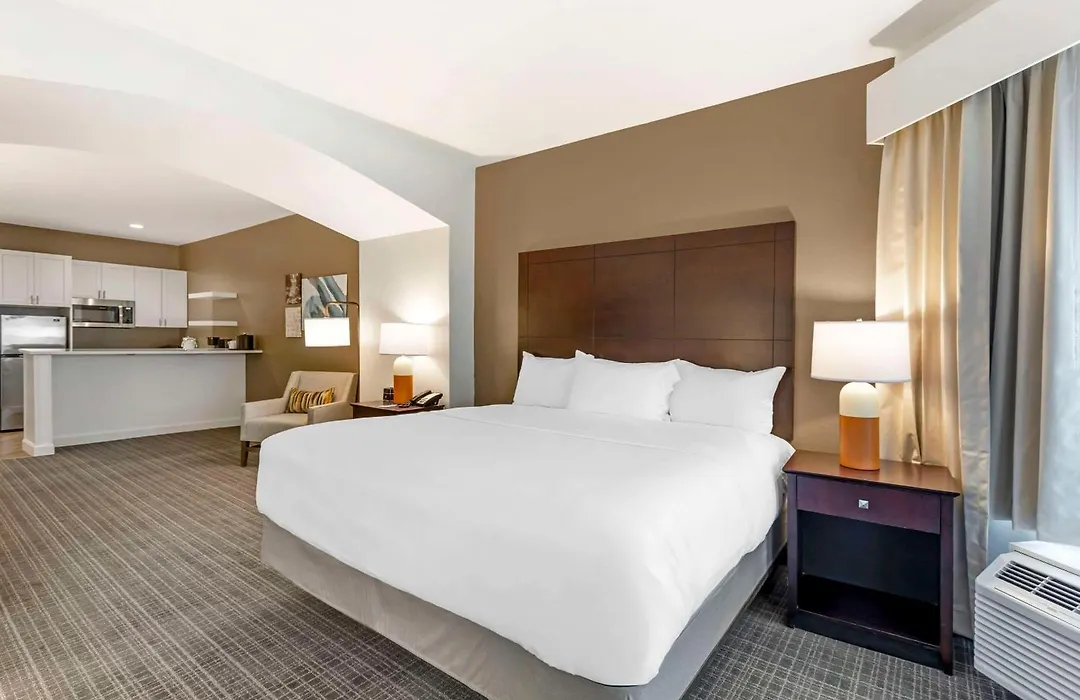 Comfort Inn & Suites Verona At Turning Stone Resort Casino-1
