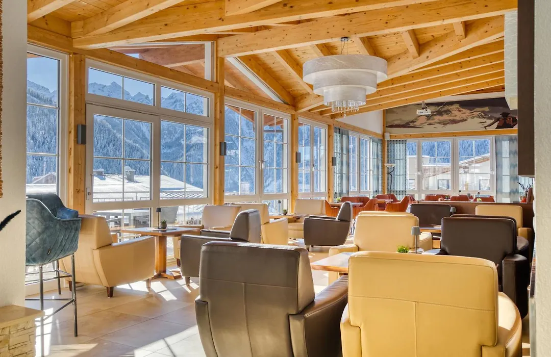 Hotel Alpen Royal Jerzens-1