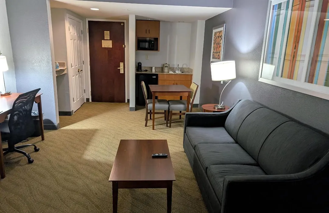 Wingate By Wyndham Chesapeake-1