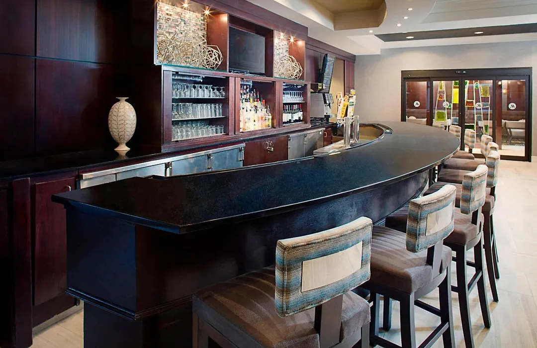 Dallas Marriott Suites Medical/Market Center-1