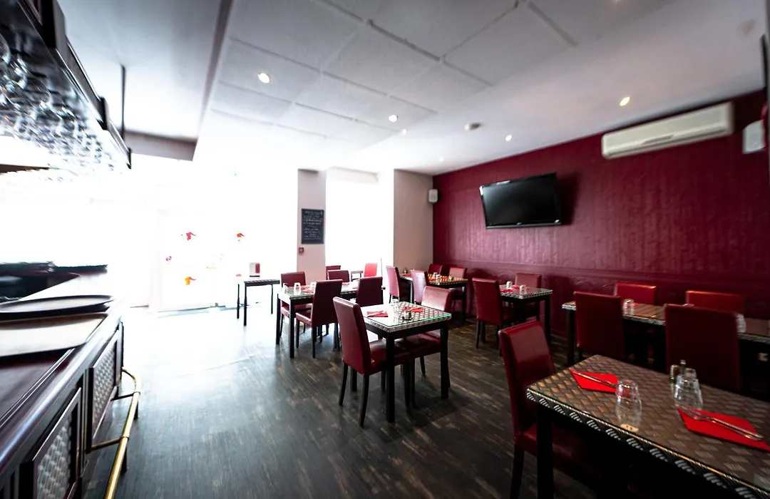 Brit Hotel Confort Auclair-1