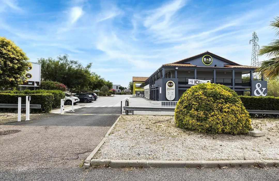 B&B HOTEL Perpignan Sud Porte d'Espagne-1