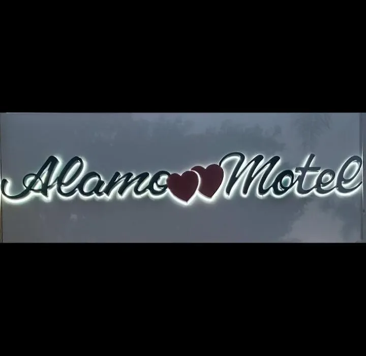 Alamo Motel-1