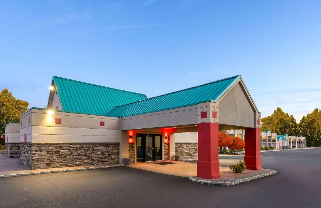 Ramada By Wyndham Parsippany-1