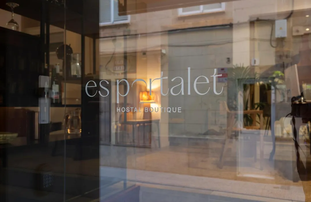 Hostal Boutique Es Portalet-1