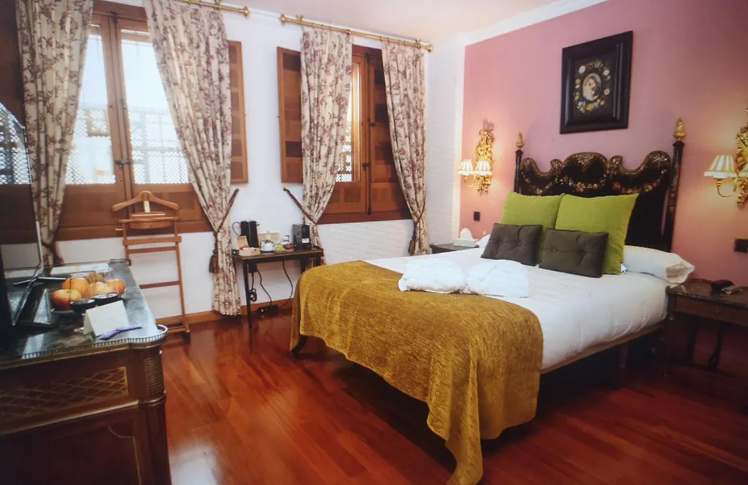 Hotel Boutique La Llave De La Juderia-1