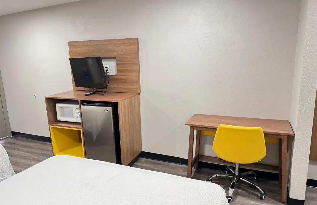 Days Inn By Wyndham Barstow-1