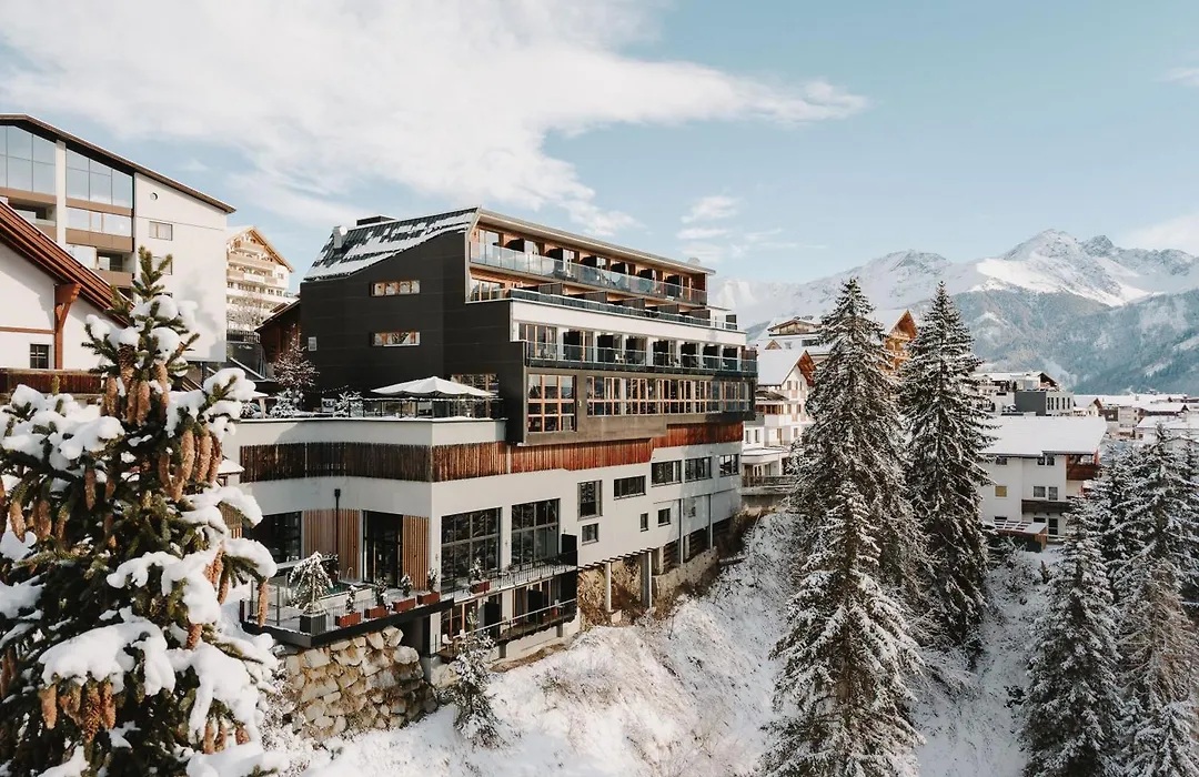 Alfa Hotel-1