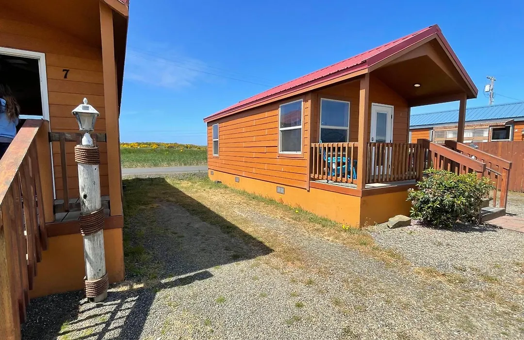 Westport Inn Cabins-1
