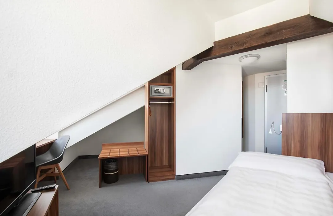 Hotel Resslirytti-1