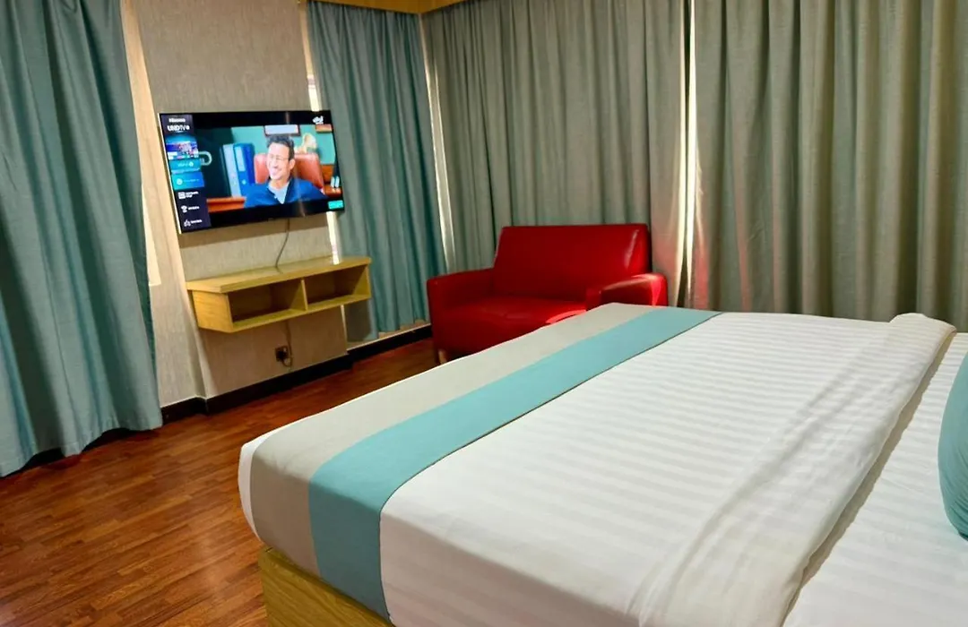 Strand Hotel-1