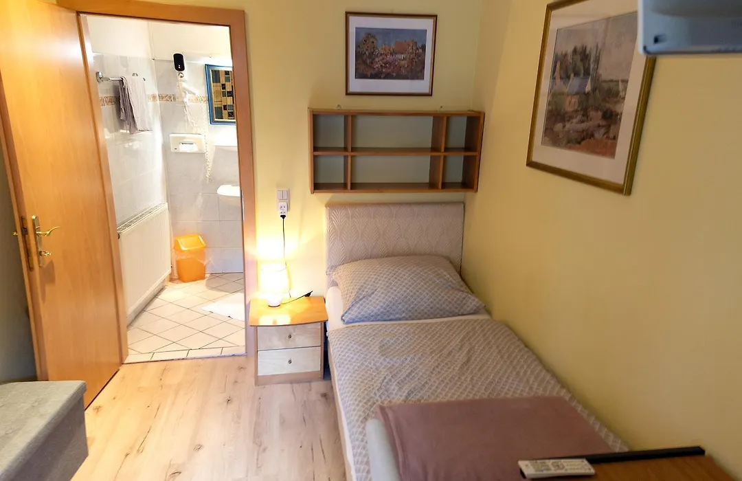 Hotel Alter Telegraf-1