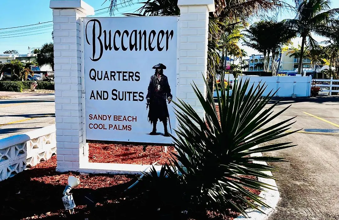 Buccaneer Quarters And Suites-1