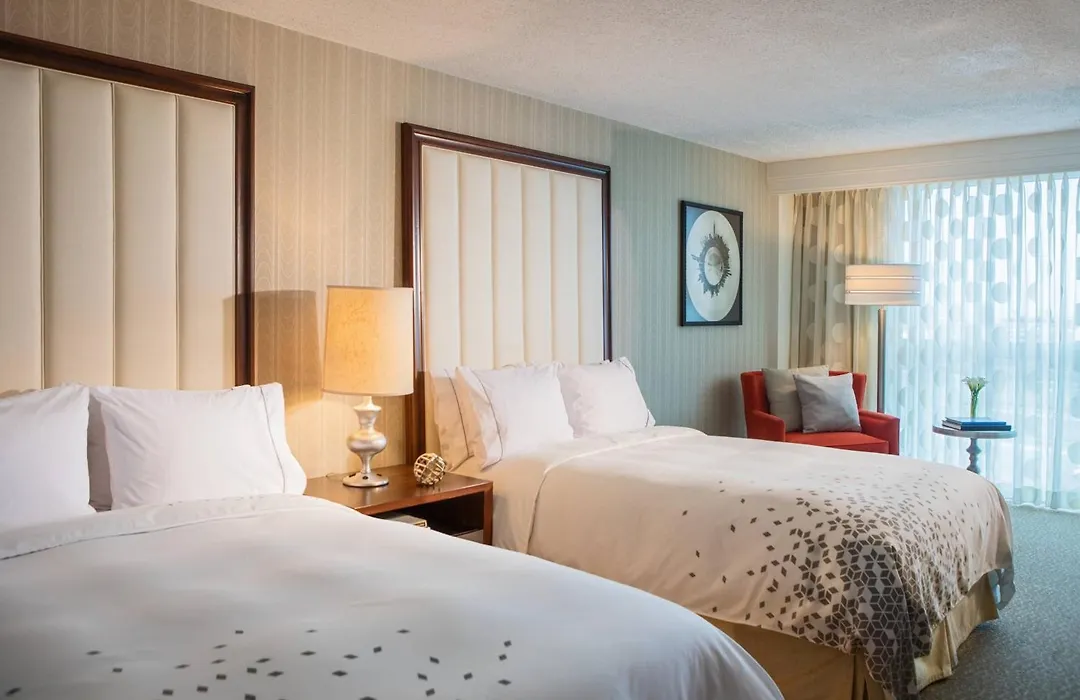 Renaissance Newark Airport Hotel-1