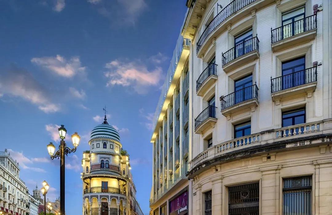 Querencia de Sevilla, Autograph Collection-1