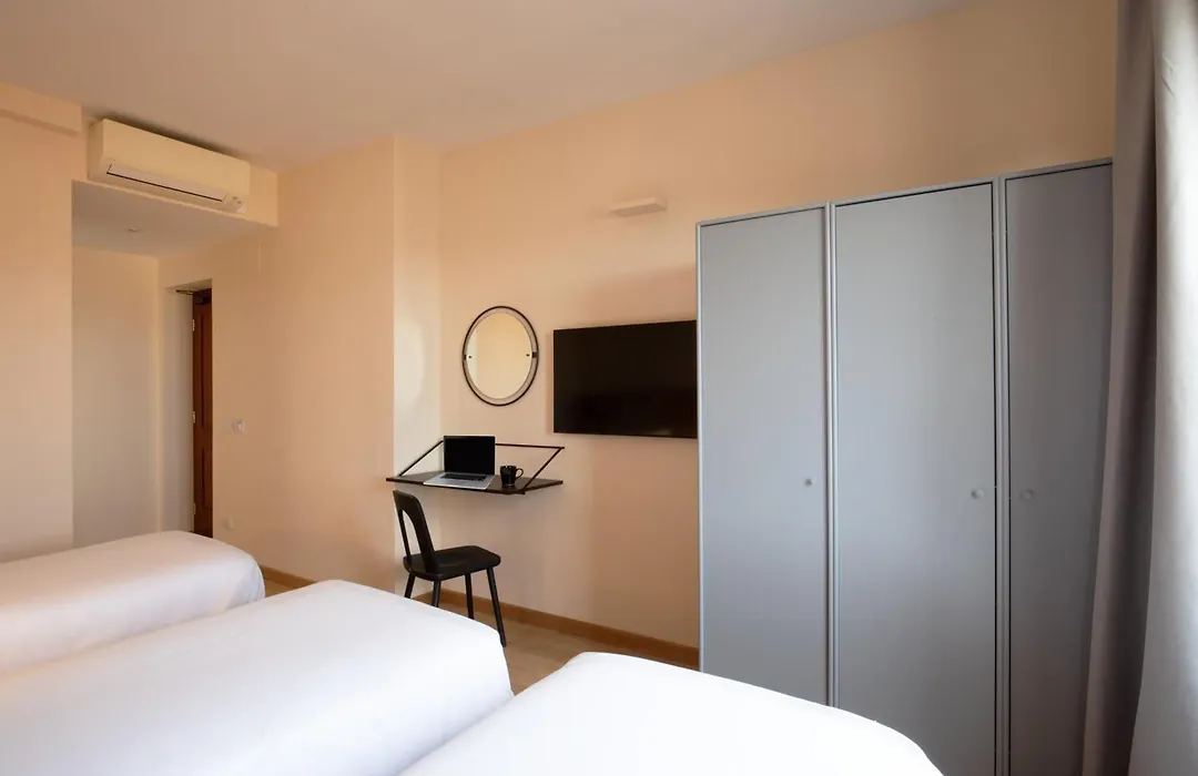 Hotel Colosseum-1