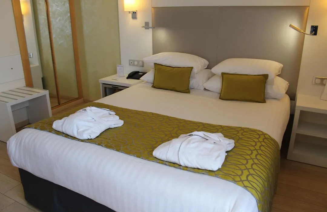 Best Western Plus Hotel Carlton Annecy-1