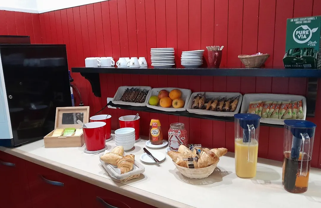 Fasthotel Narbonne-1