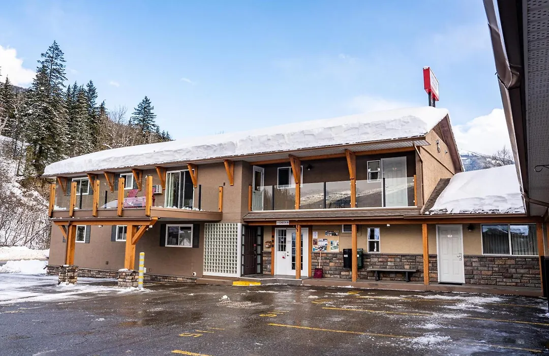 Swiss Chalet Motel-1