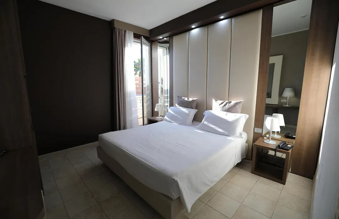 Hotel Lafayette-1
