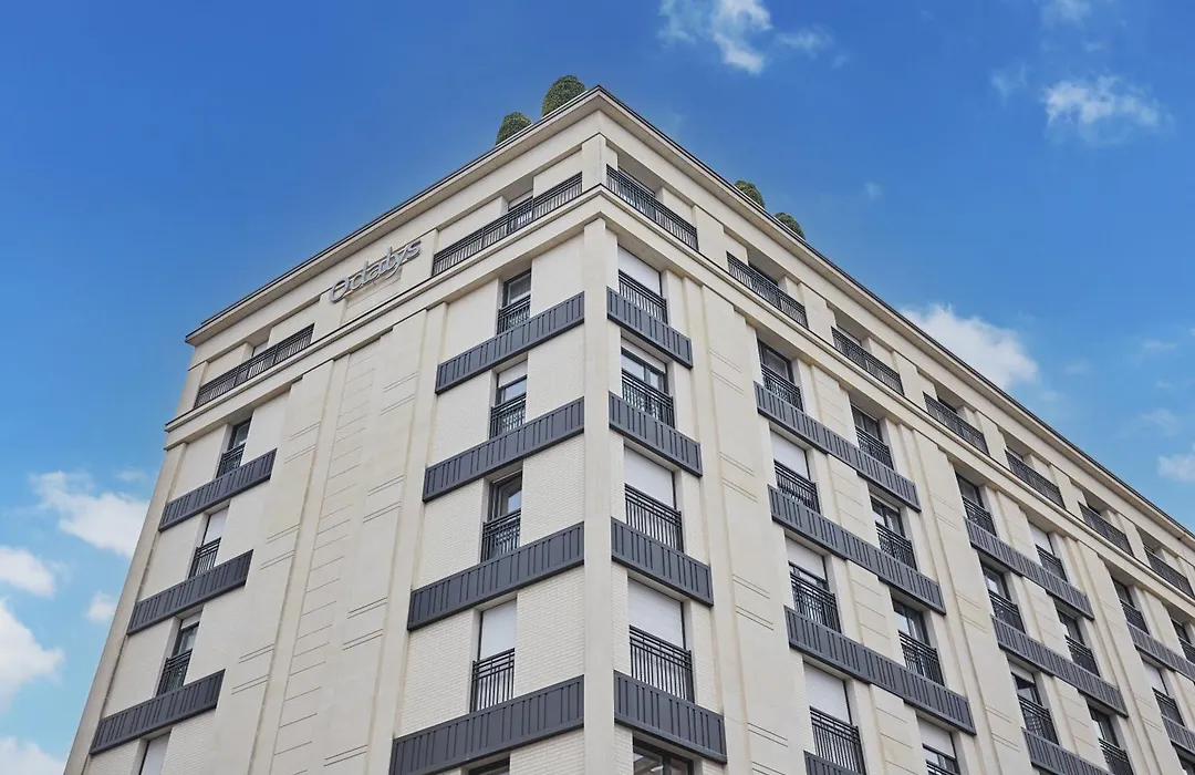 Appart'hôtel Odalys City - Paris Levallois-1