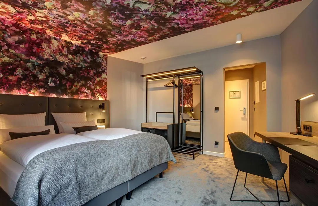 Vienna House Easy By Wyndham Hamburg Hauptbahnhof-1