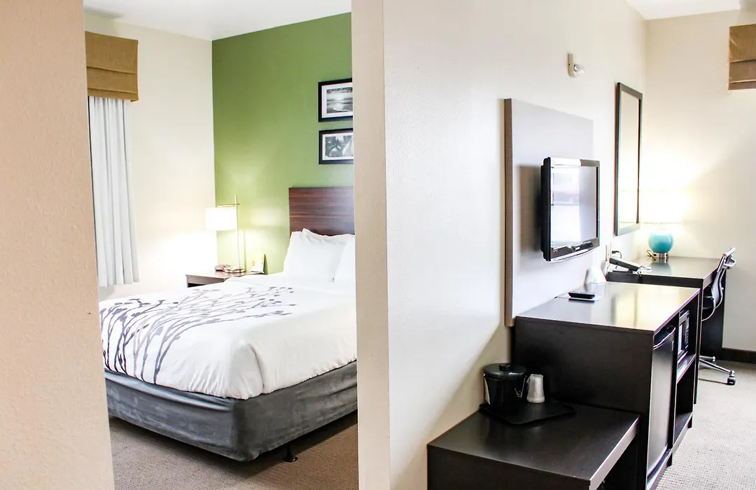 Sleep Inn & Suites Conference Center Eau Claire North-1