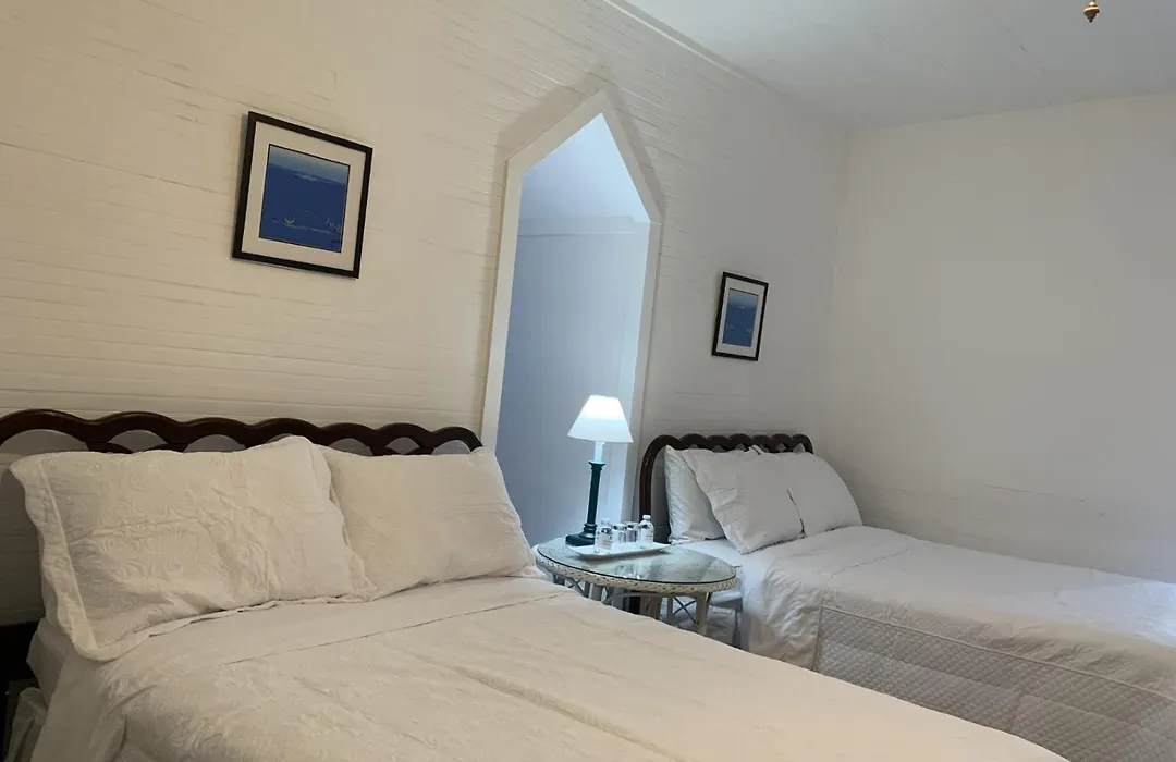 Meadows Inn-1