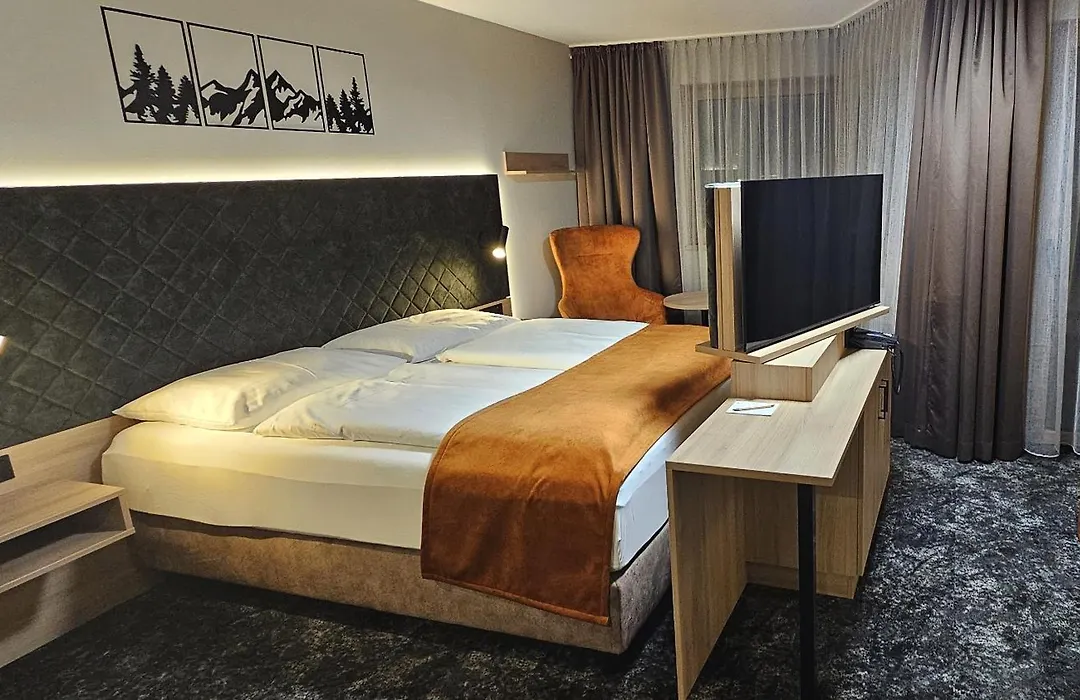Vital & Sporthotel Brixen-1