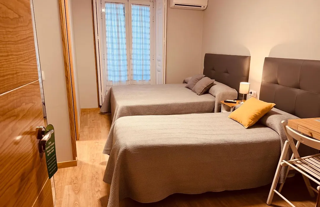 Hostal Patria Madrid-1