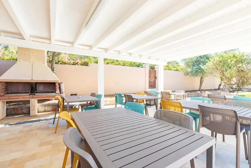 Affittacamere Resort Beach San Gemiliano-1