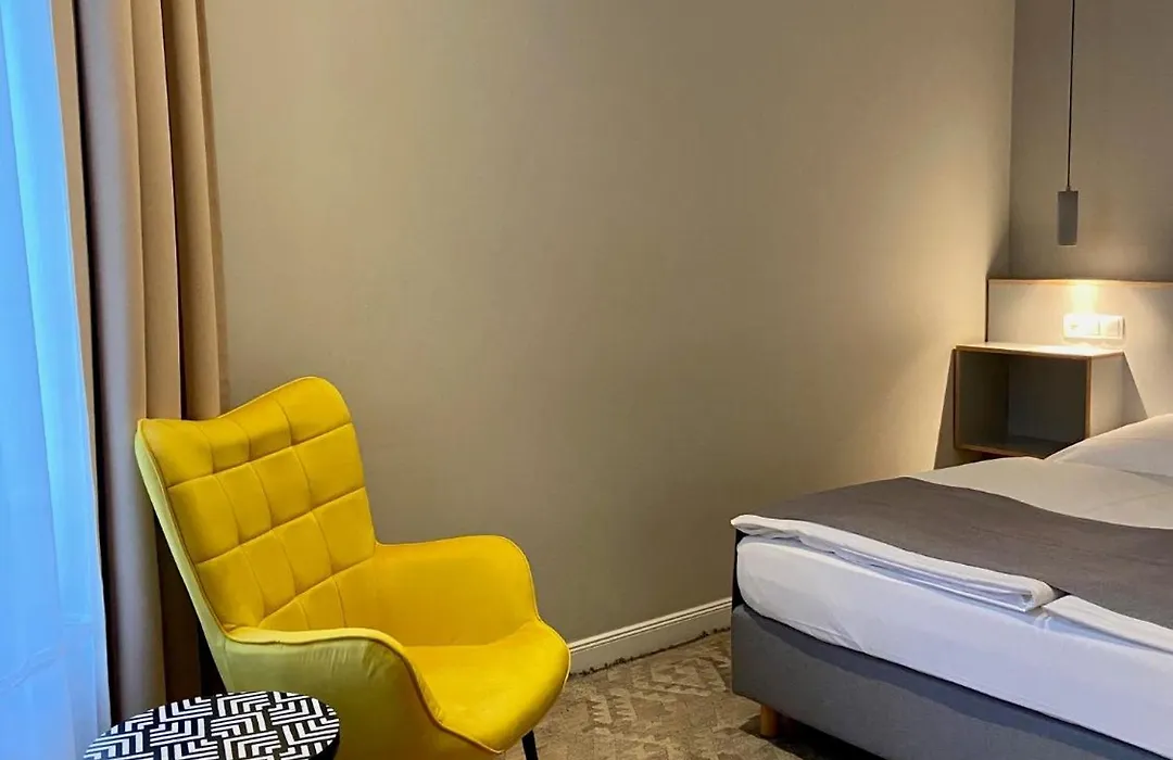 Hotel 38-1