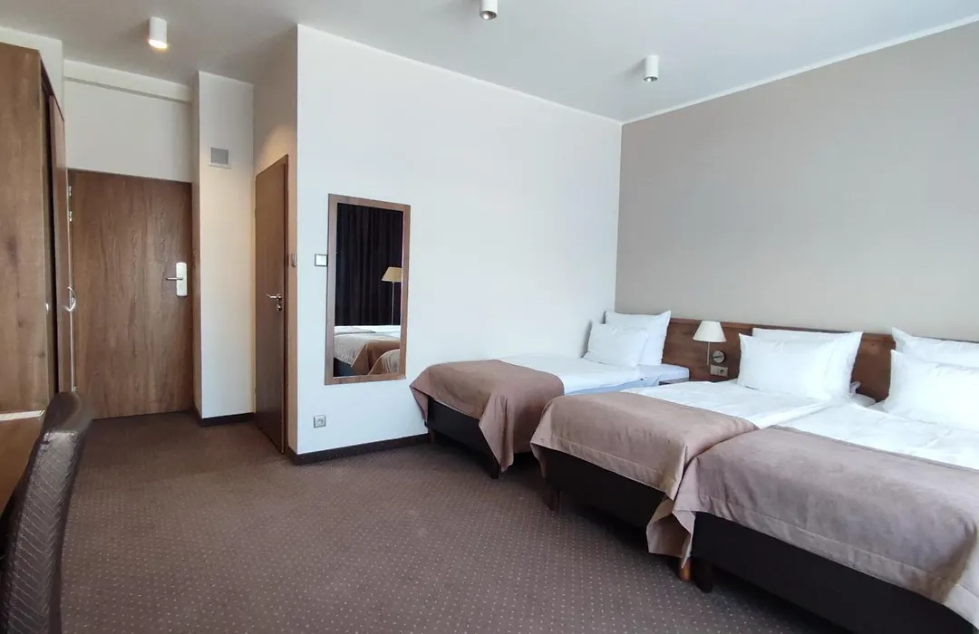 Hotel Gem-1