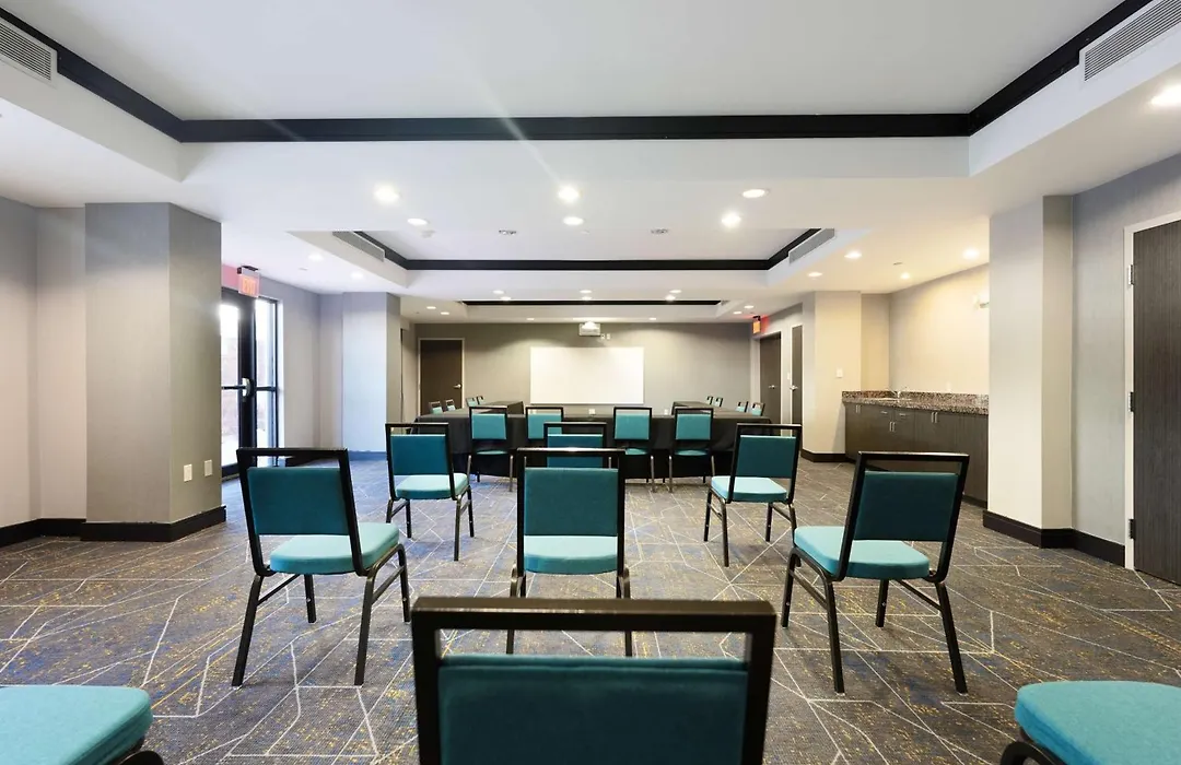 Hampton Inn And Suites Tulsa Central-1