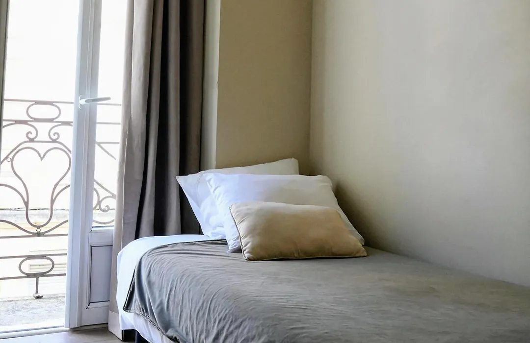 Au Coeur De Bordeaux B&B-1