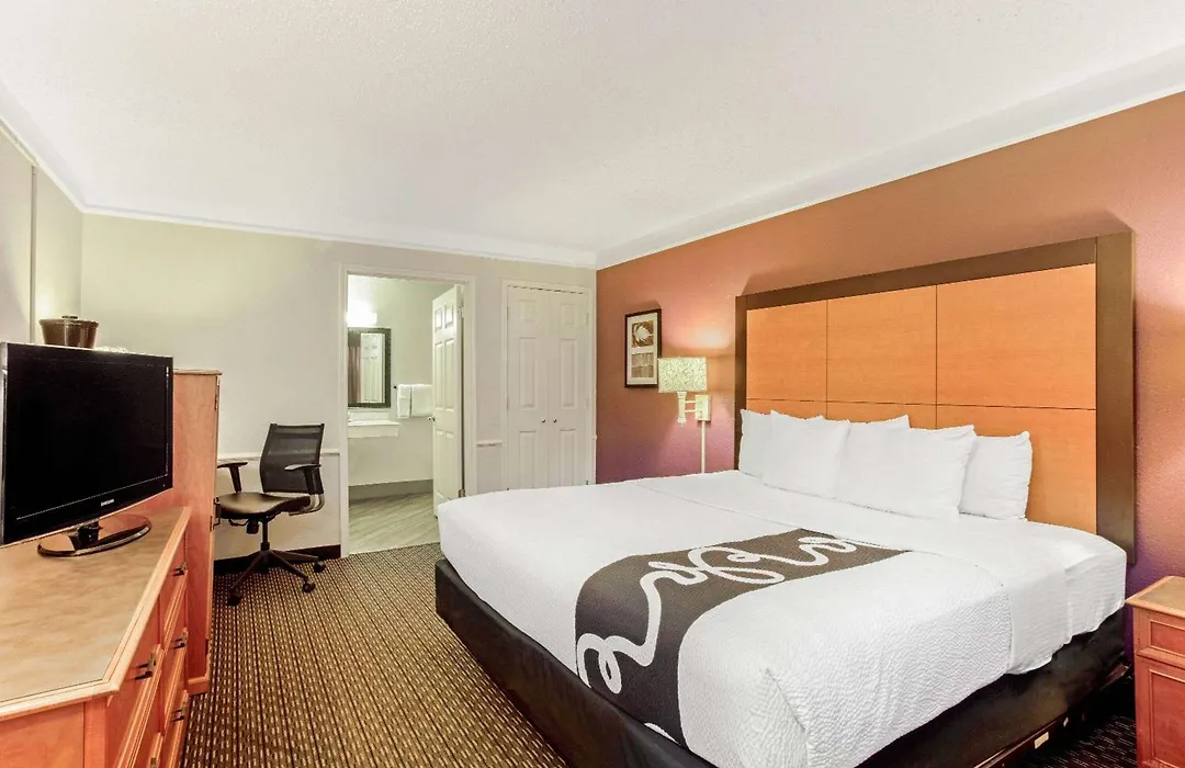 La Quinta Inn By Wyndham And Conference Center San Angelo-1