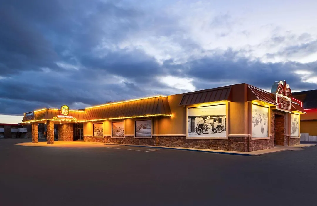 Super 8 By Wyndham Fallon-1
