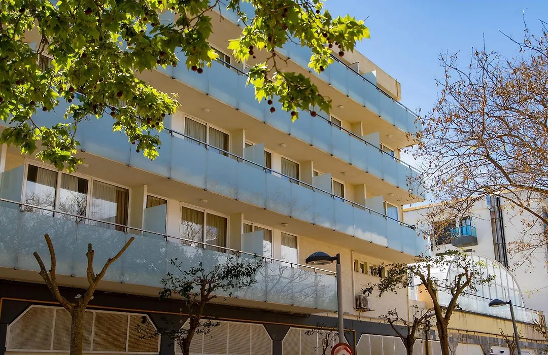 Aparthotel Ona Palamós-1