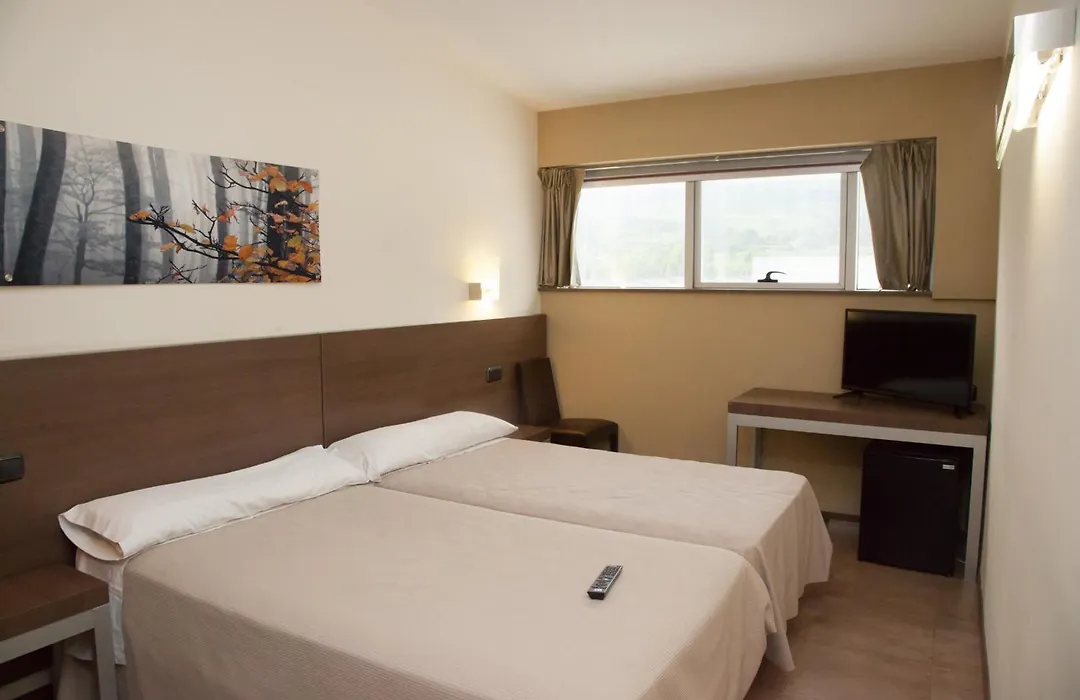 Hotel Izelai-1