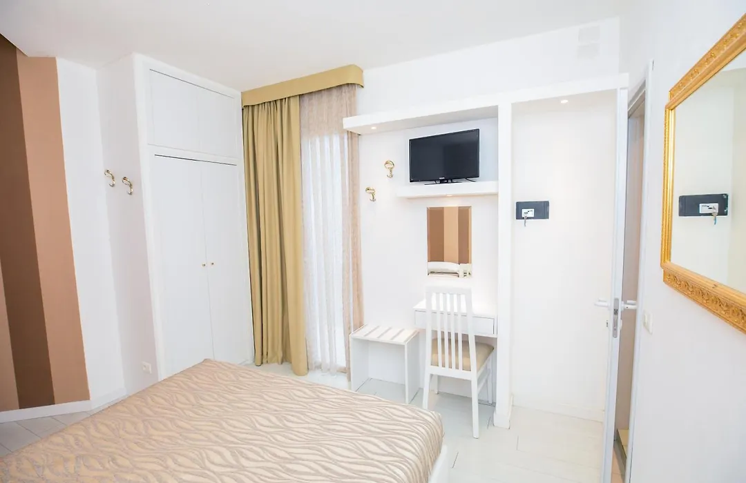 Hotel Brienz-1